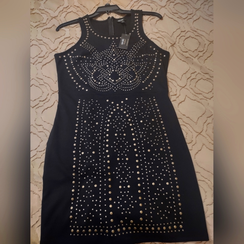 Nicole Miller black ponte knit studded sheath size large